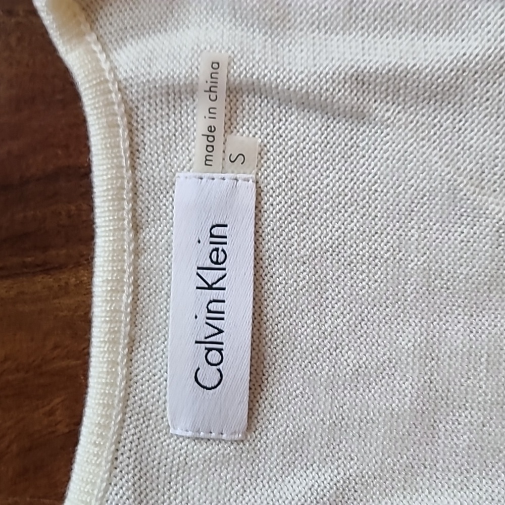 🎉Host Pick🎉 Calvin Klein Ribbed Knit Sweater Dress - Picture 3 of 11